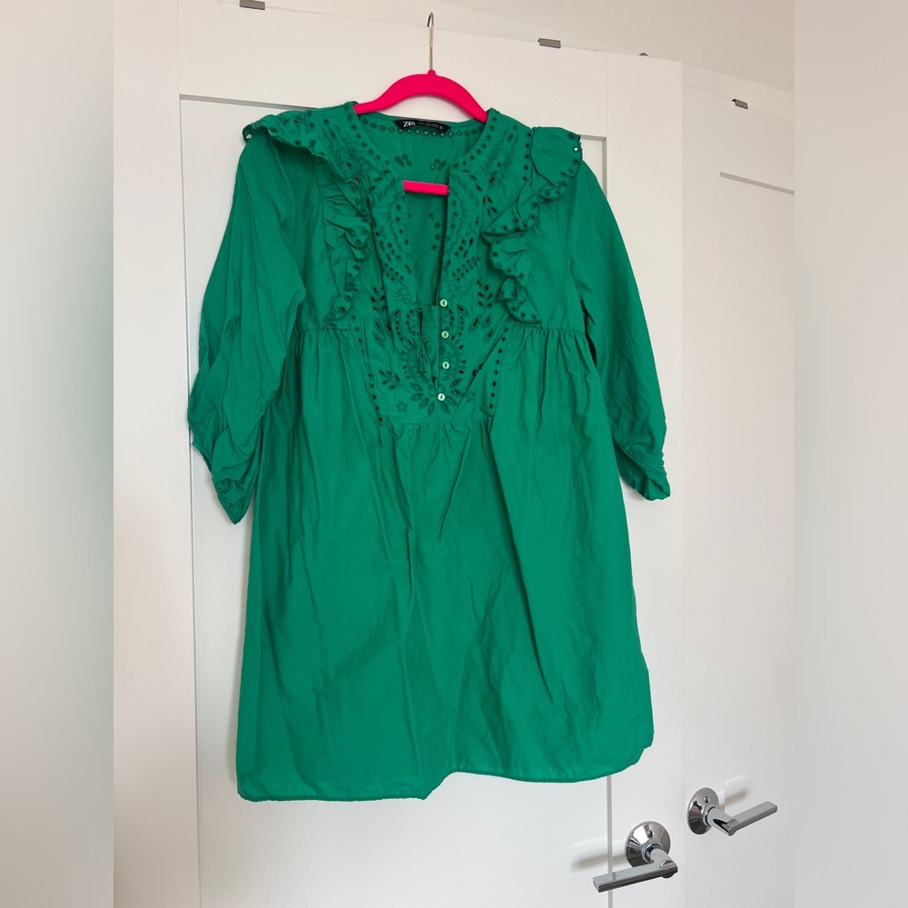Zara dress with embroidery